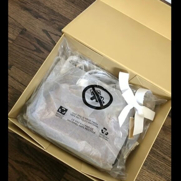 Michael Kors Wilma Small Shoulder Leather Crossbody Bag NWT - Picture 6 of 7